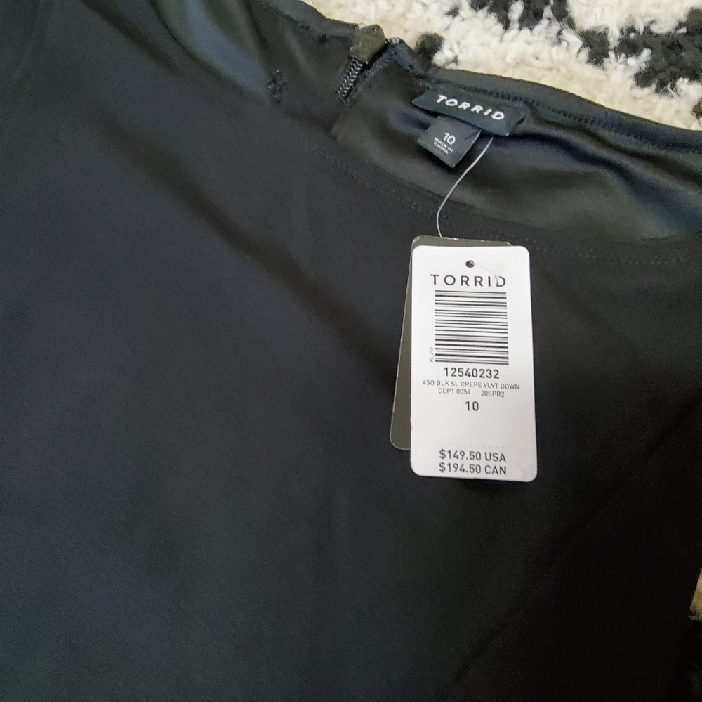 Torrid Gown - Picture 2 of 4